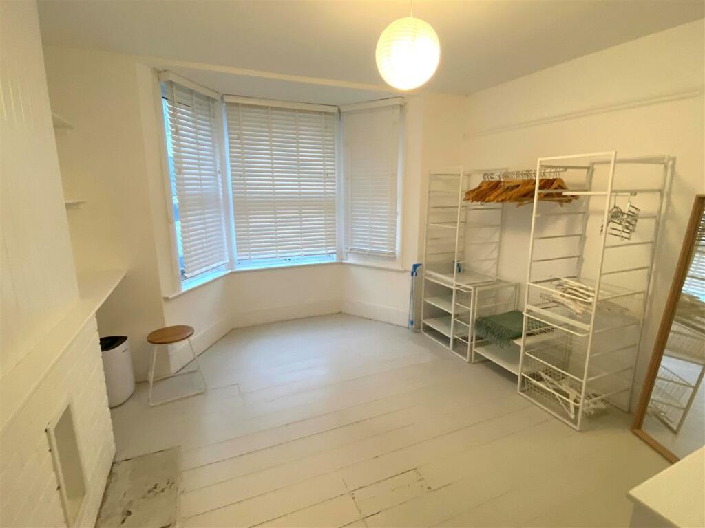 4 Clevedon Road Bedroom