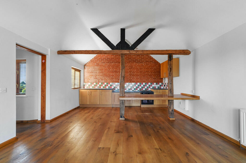 PT-TV-HillTopHous...