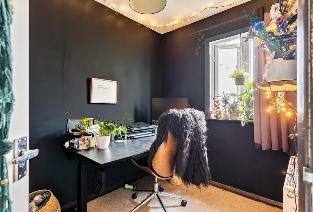 1333210-18-688ba9...