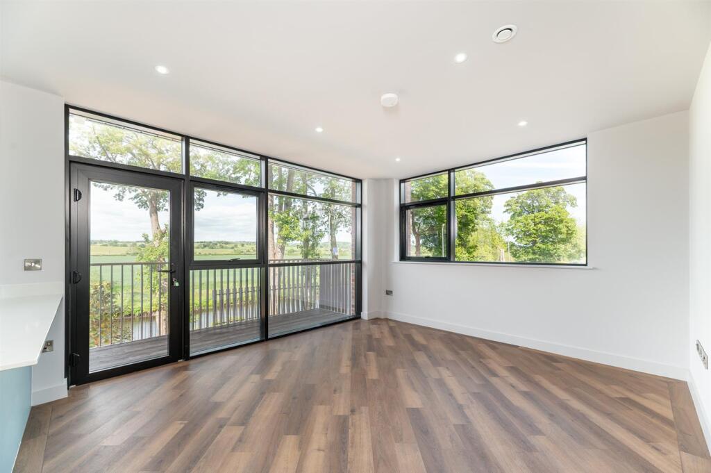 Living Area To The Balcony