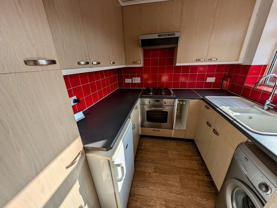 kitchen1.jpg