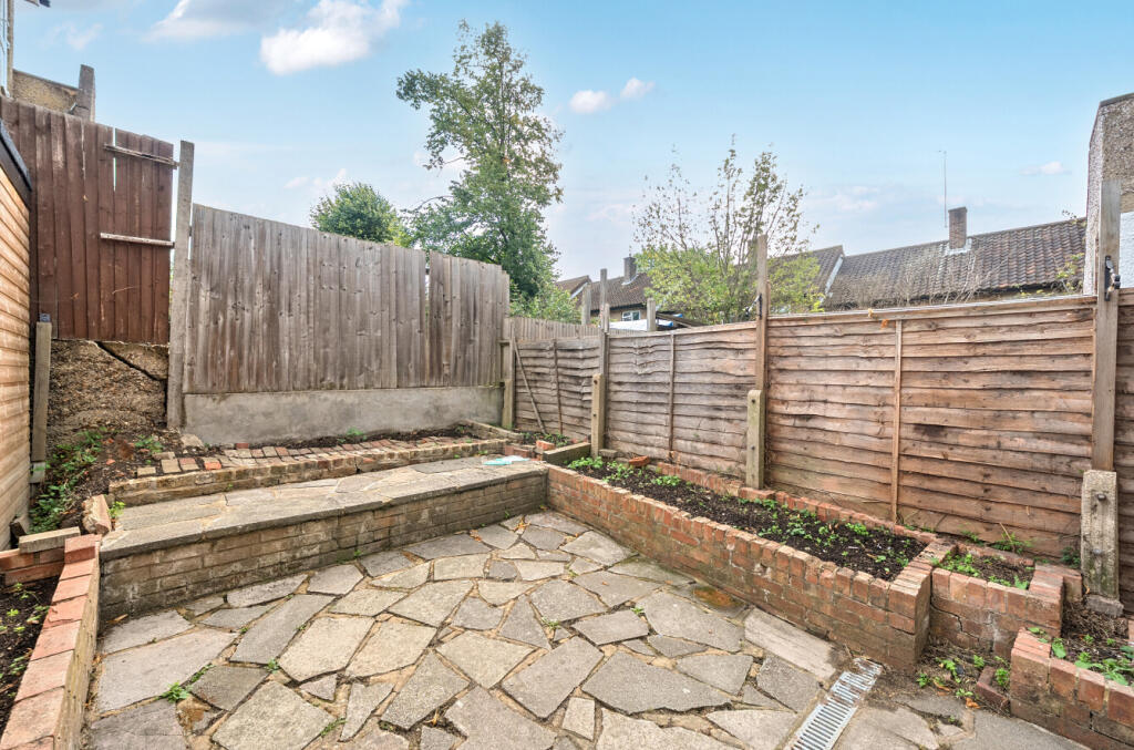 1347992-3-68b586e...