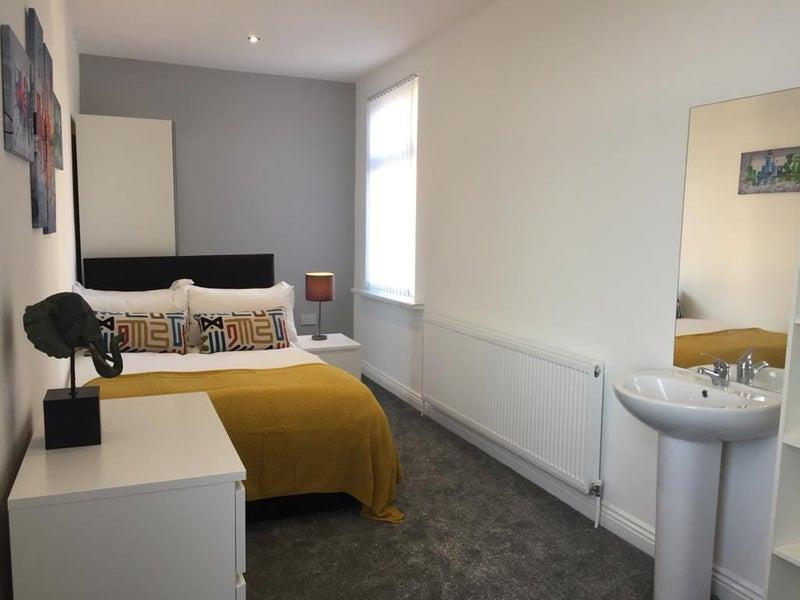 other bedroom 1.jpg