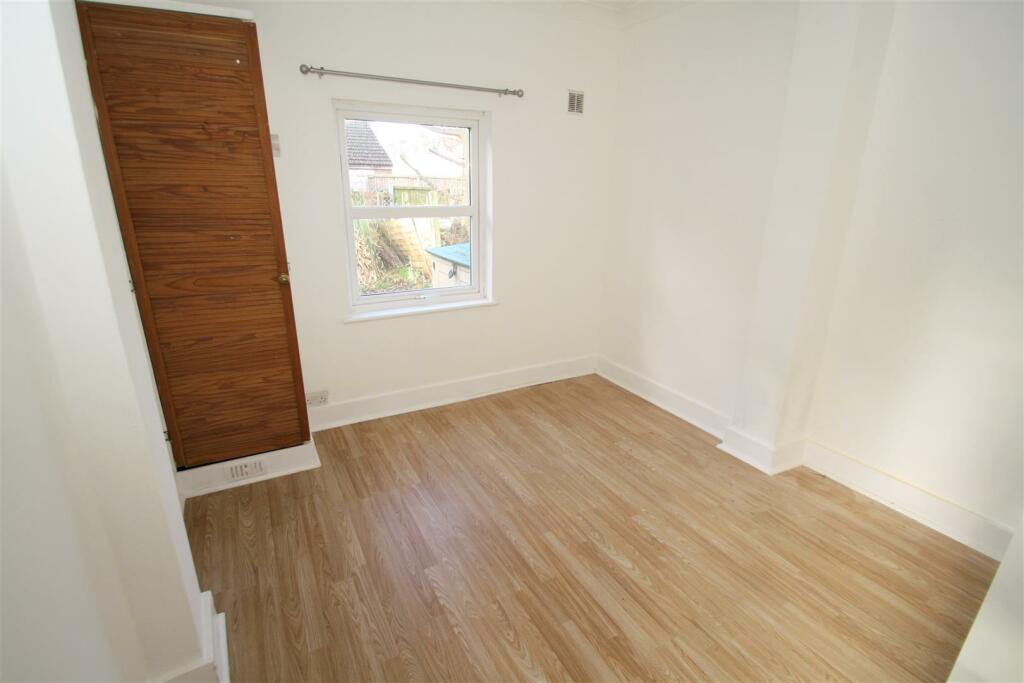 Bedroom1.jpg