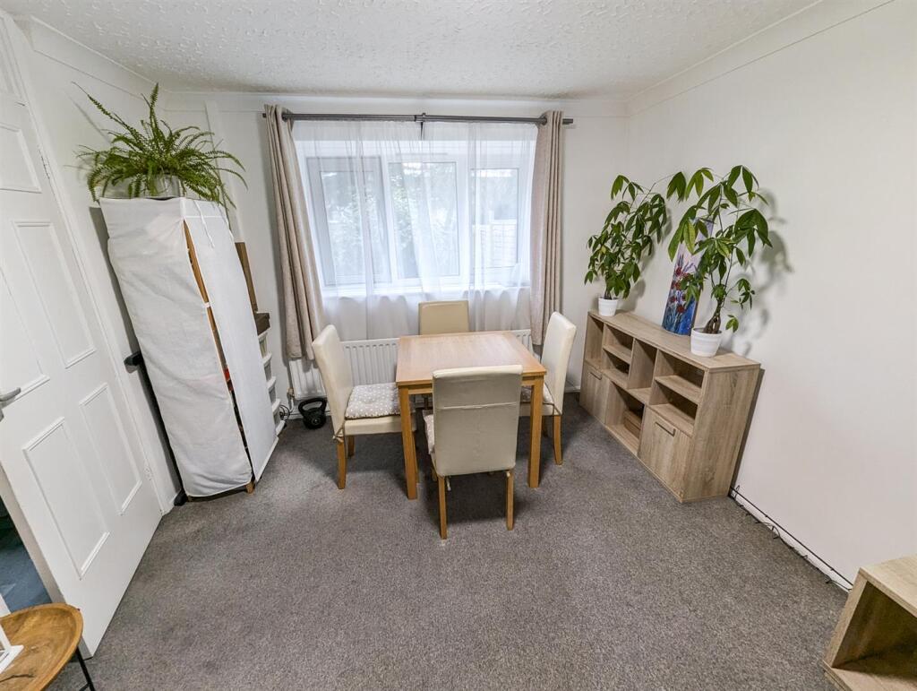 PXL_20250115_105757955.RAW-01.COVER.jpg