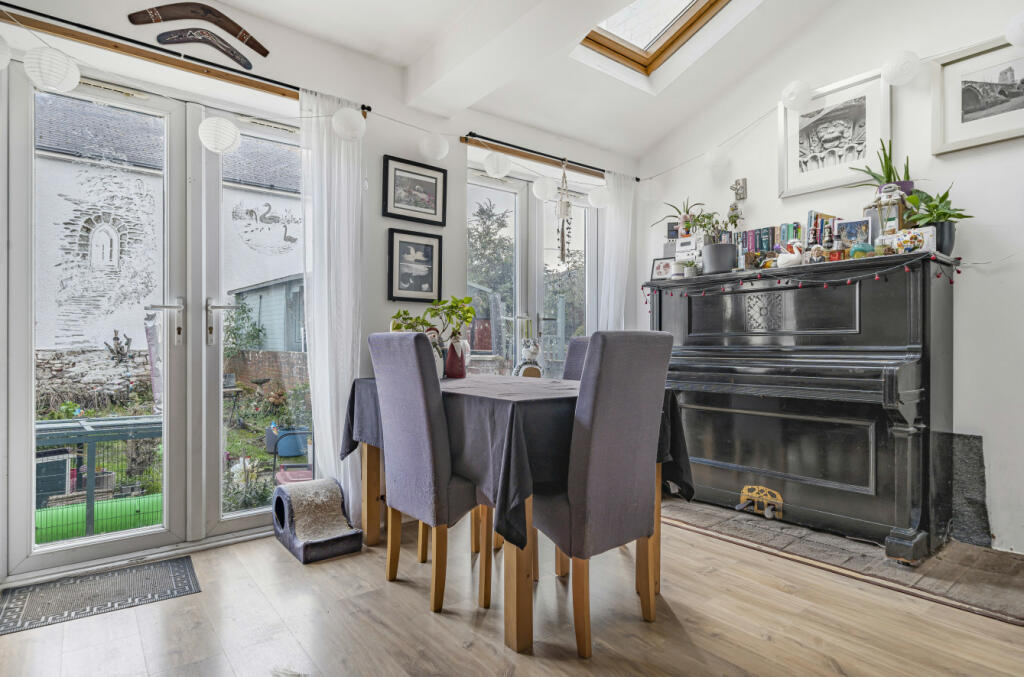 Breakfast Room
