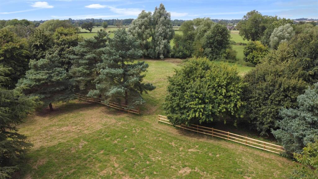 Paddock and views