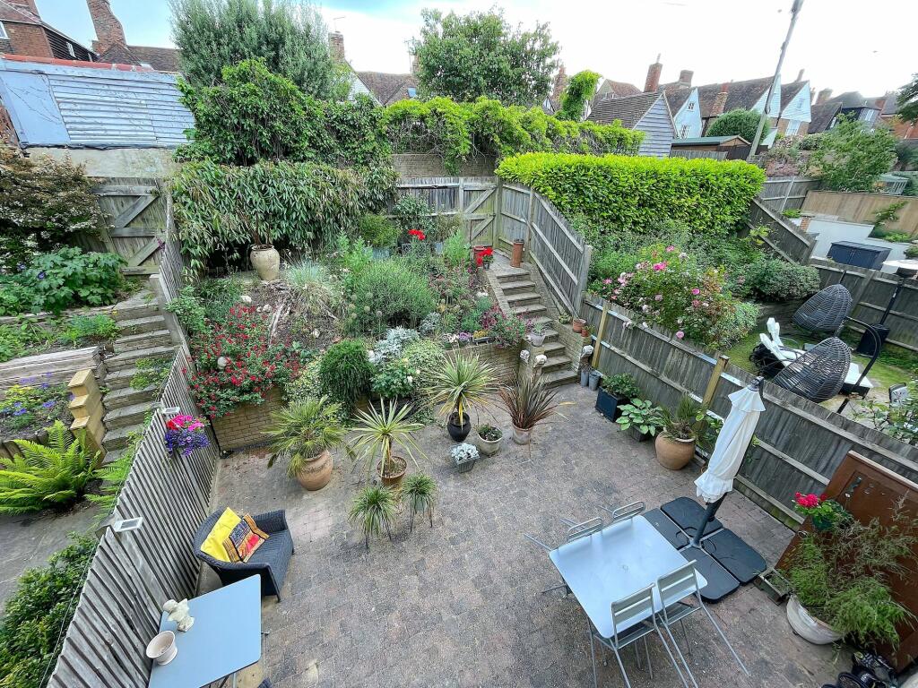 Garden (10)