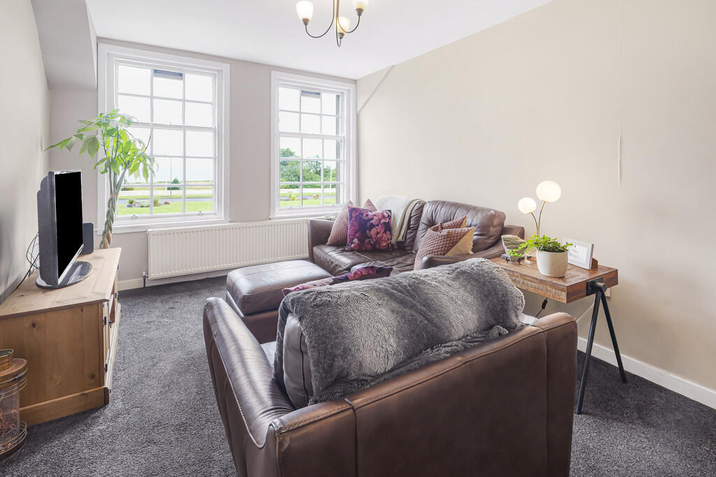 Flat 3, 23 Waggon...