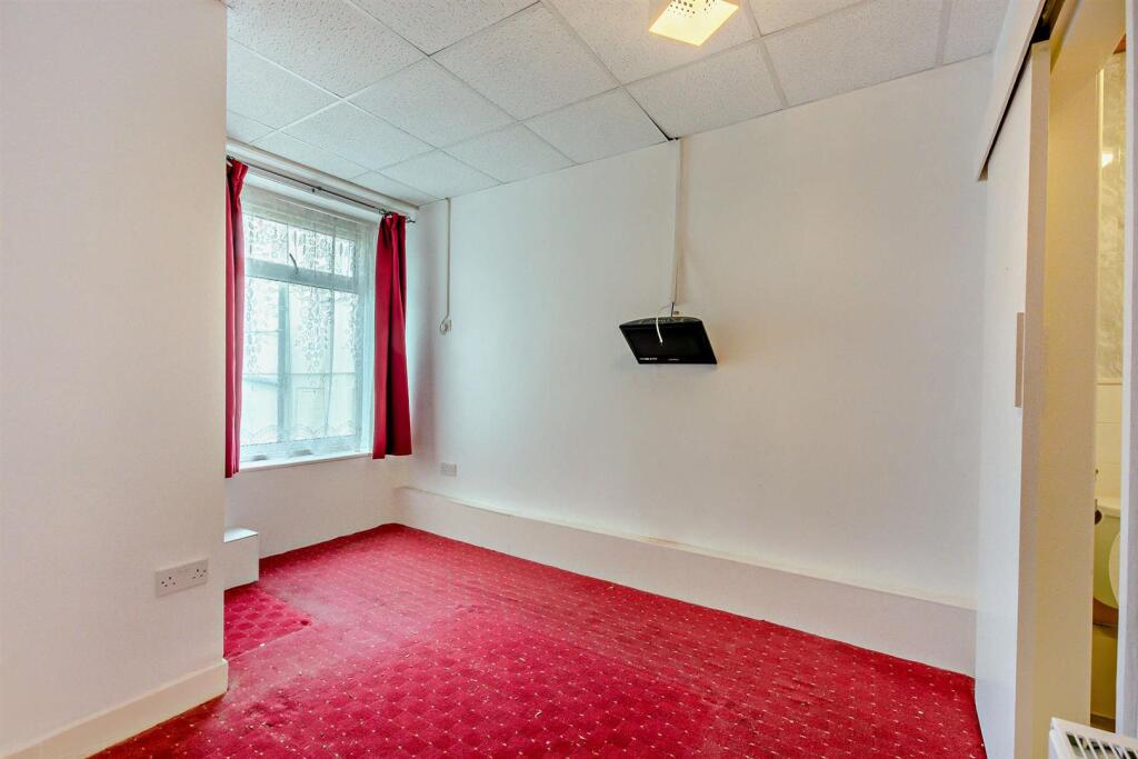 8657711-interior08-800.jpg