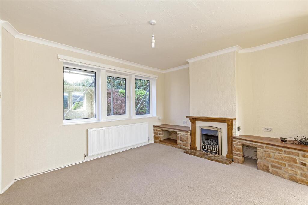 Reception Room-4.jpg