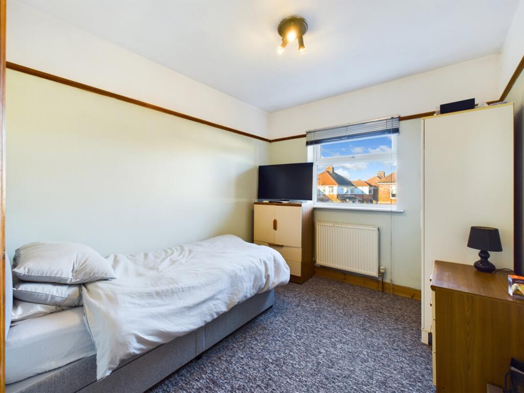 CAM03162G0-PR0195-STILL017