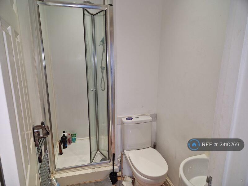 Shower/Wc 2