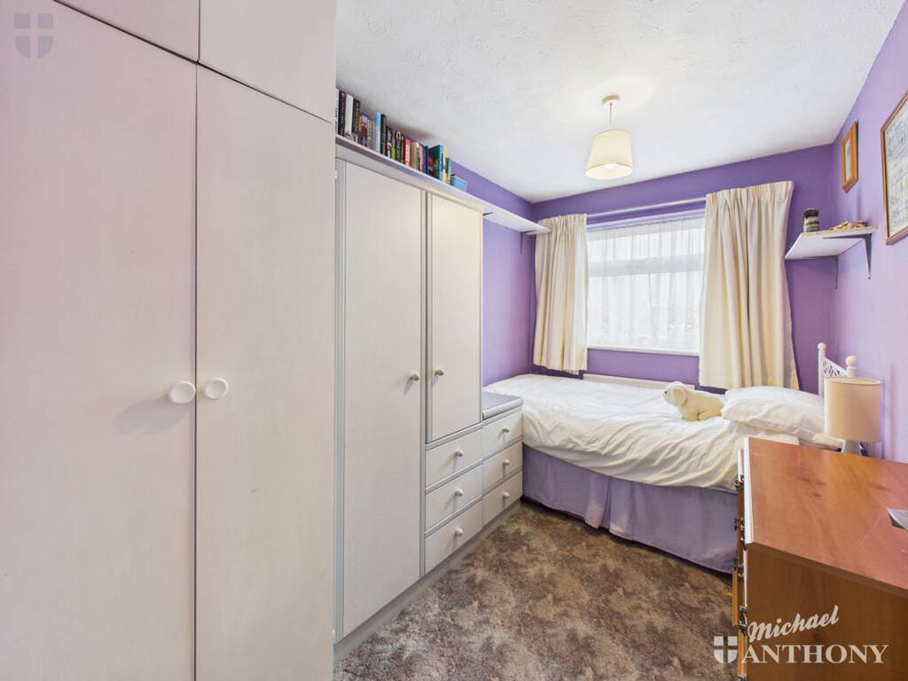 CAM03852G0-PR0471-STILL009-thumbnail-h750-70