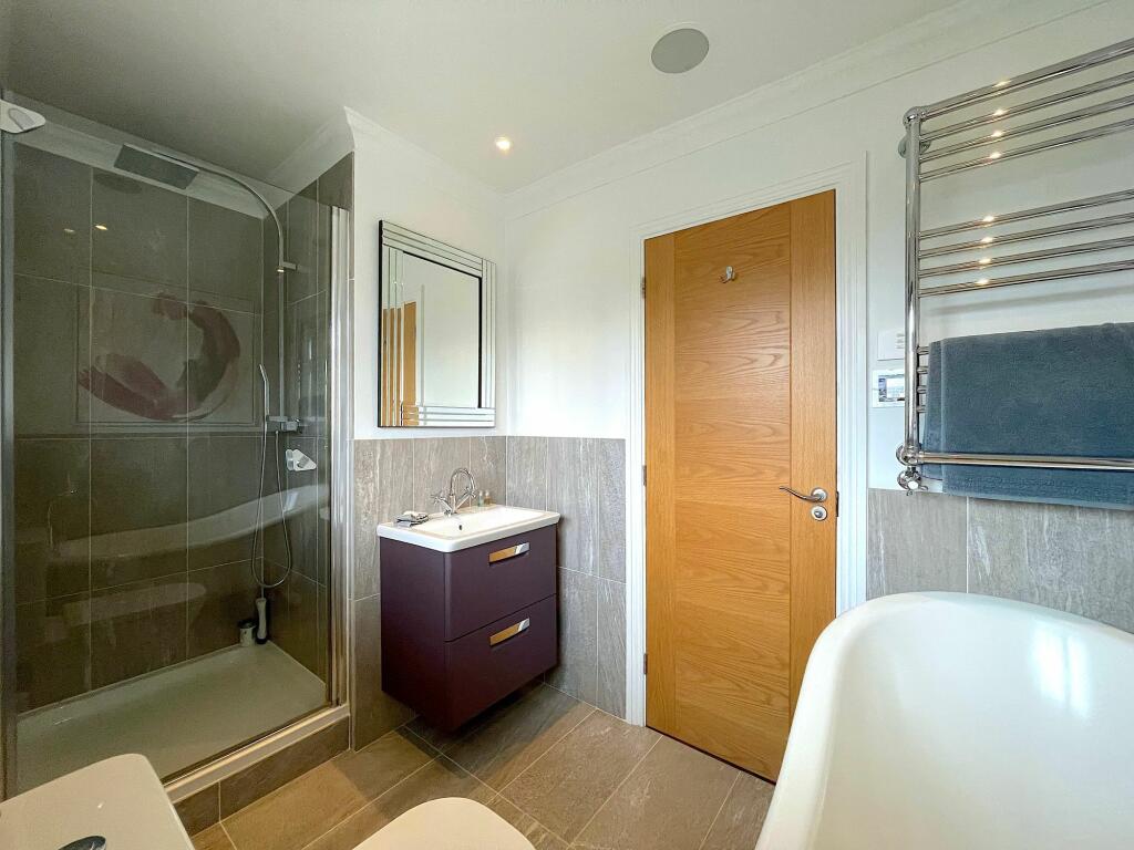 Bathroom (2)