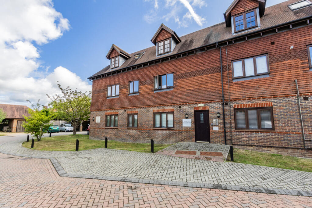 Available Immediately in Hurst Green