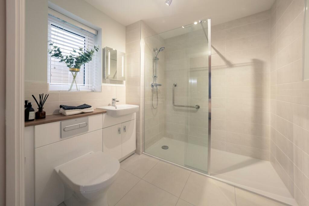 Lancaster Court, Cockermouth - Show Apartment En-Suite  