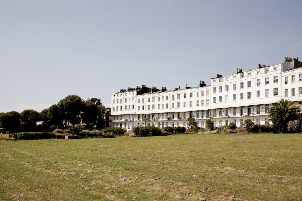 275827 - A0O8E000000WYYKEAG_N76-edit.jpg