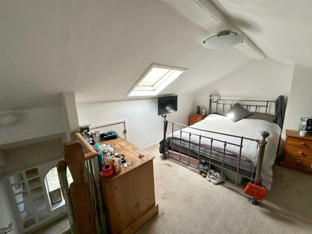 cottage 13.jpg