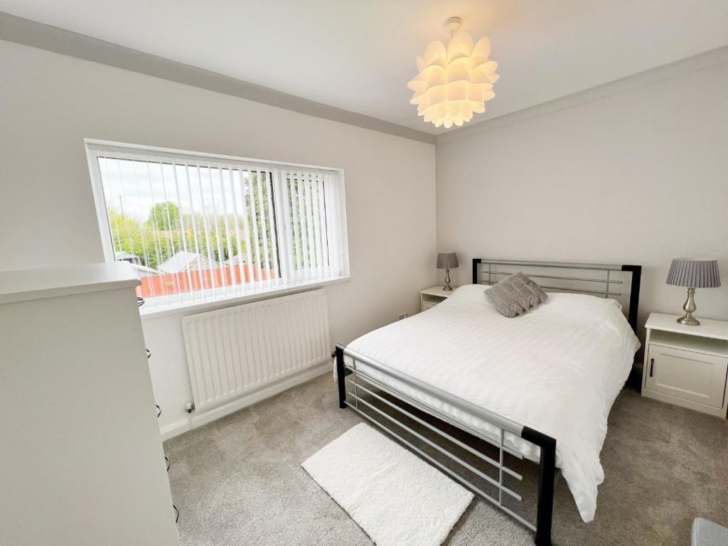 Bedroom 2 pic 1.jpg