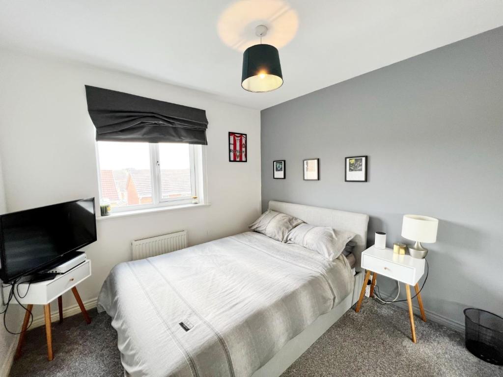 Bedroom 4.jpg