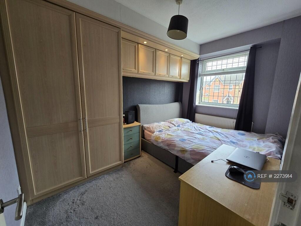 1st Bedroom 