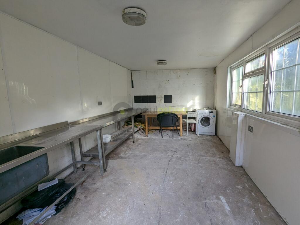 PXL_20241111_134847843