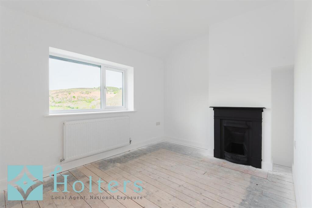 2 Garth Terrace, Knighton-01.jpg