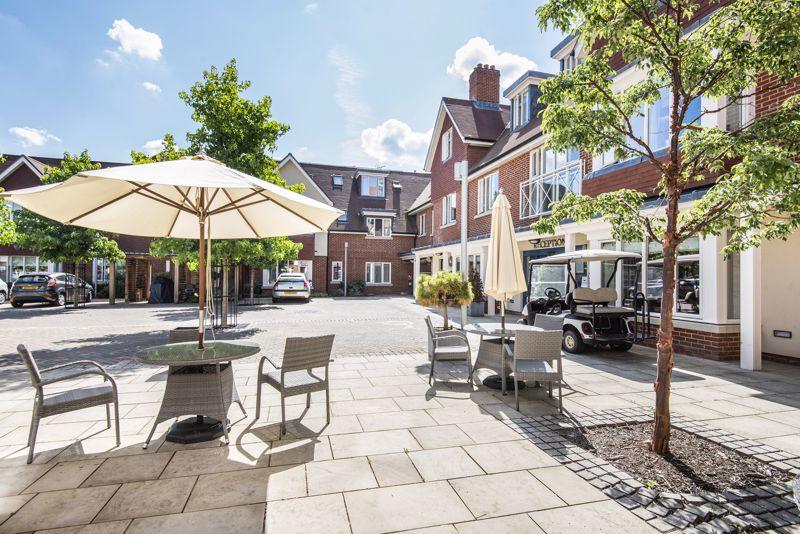 Courtyard seating