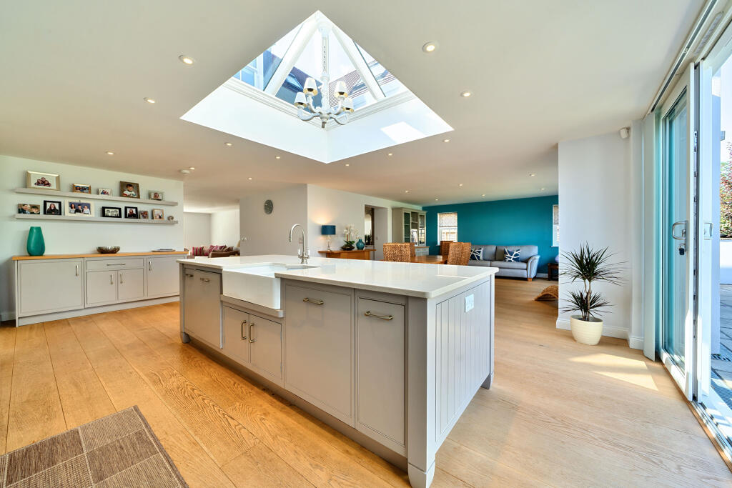 Open Plan Dining Room / Kitchen