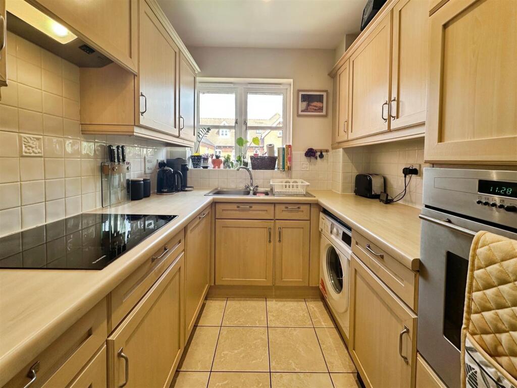 9fb2170c-2-4F1B-929B-011DF17CE974-3097-000000FB3EE