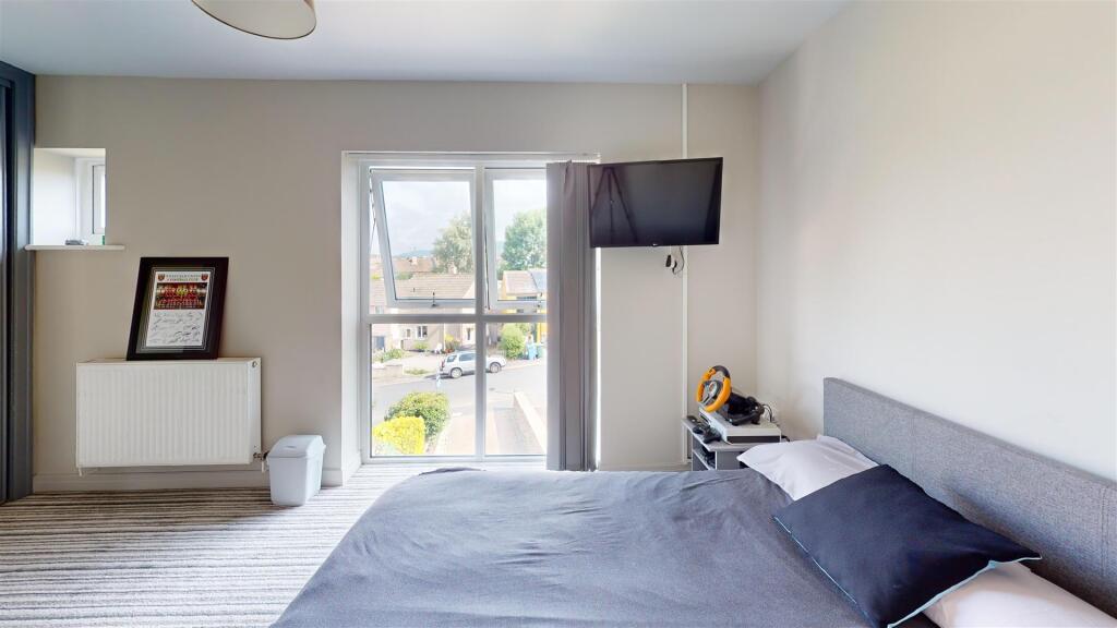 Hollingworth-Close-Bedroom.jpg