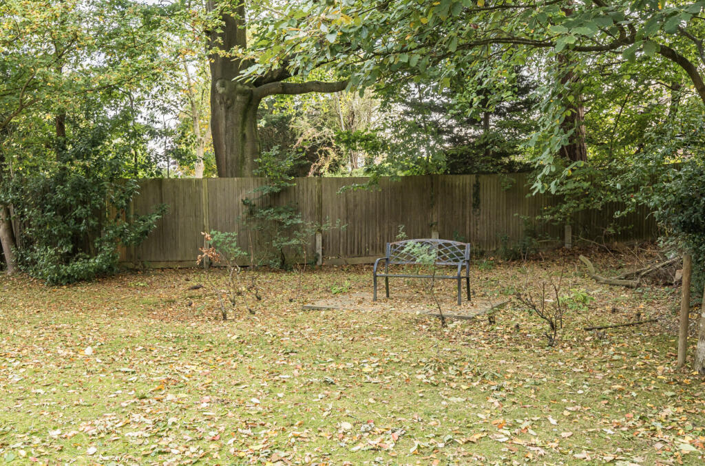 1363104-4-68e5474...