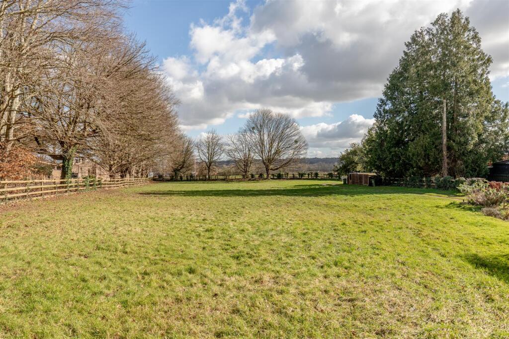 Chapel Cottage, Long Ashton Land.jpg