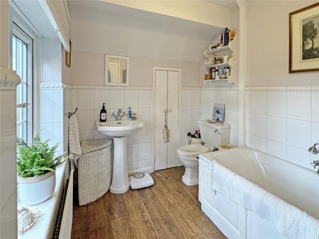 Ensuite Bathroom