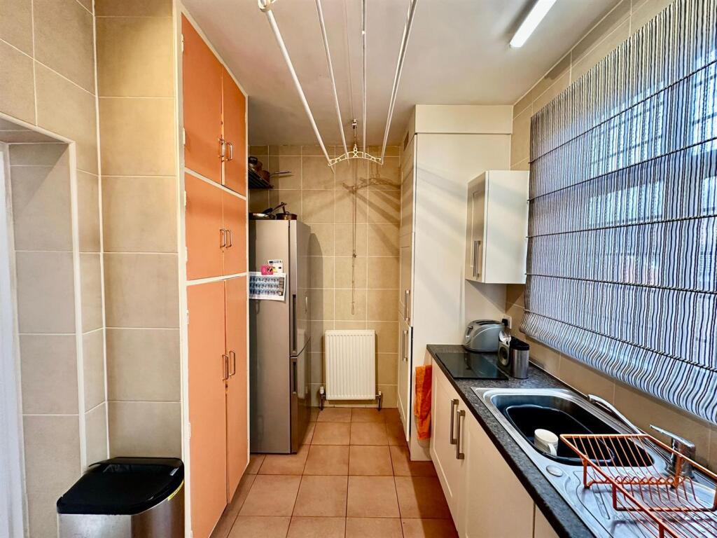 WhatsApp Image 2025-10-06 at 12.02.38_1fc35bd8.jpg