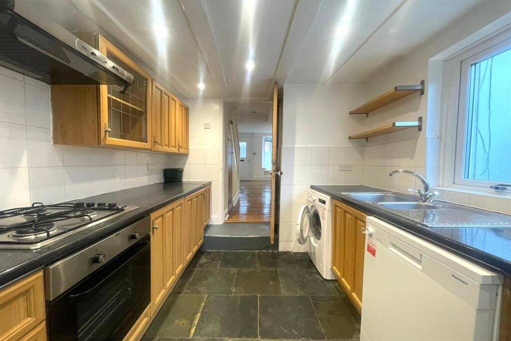 Smarts Lane, Loughton, IG10