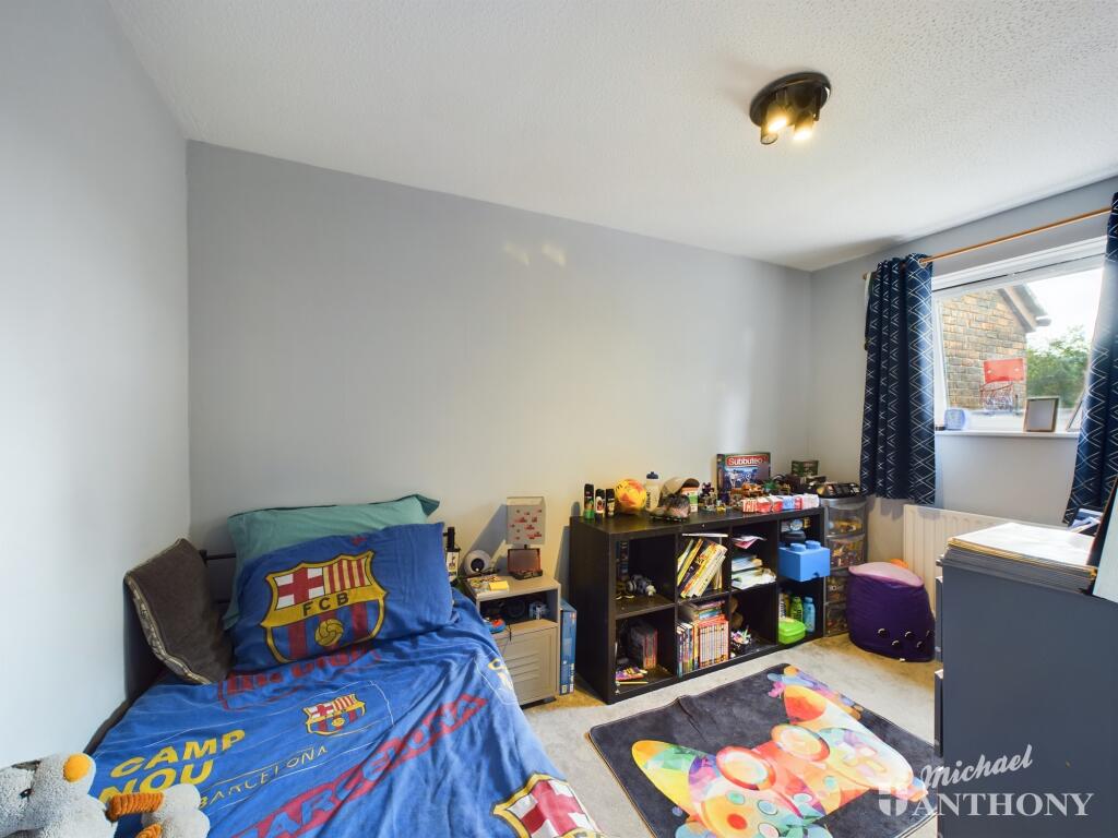CAM02773G0-PR0146-STILL013