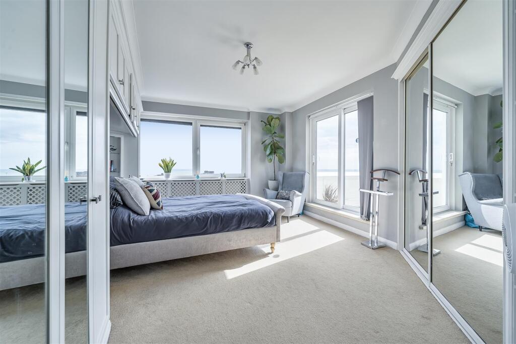 For Sale by Aspire Residential | Arundel Lodge