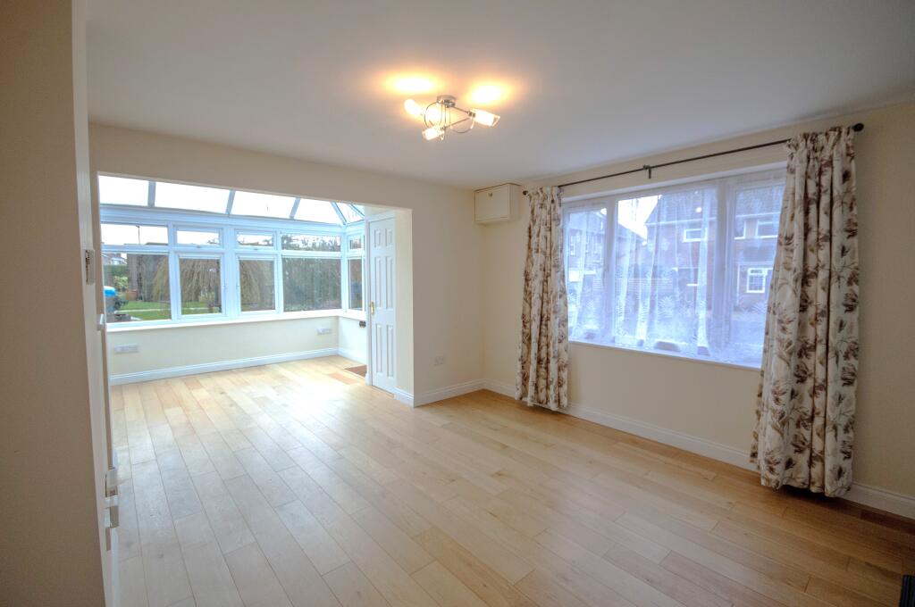 Living area2