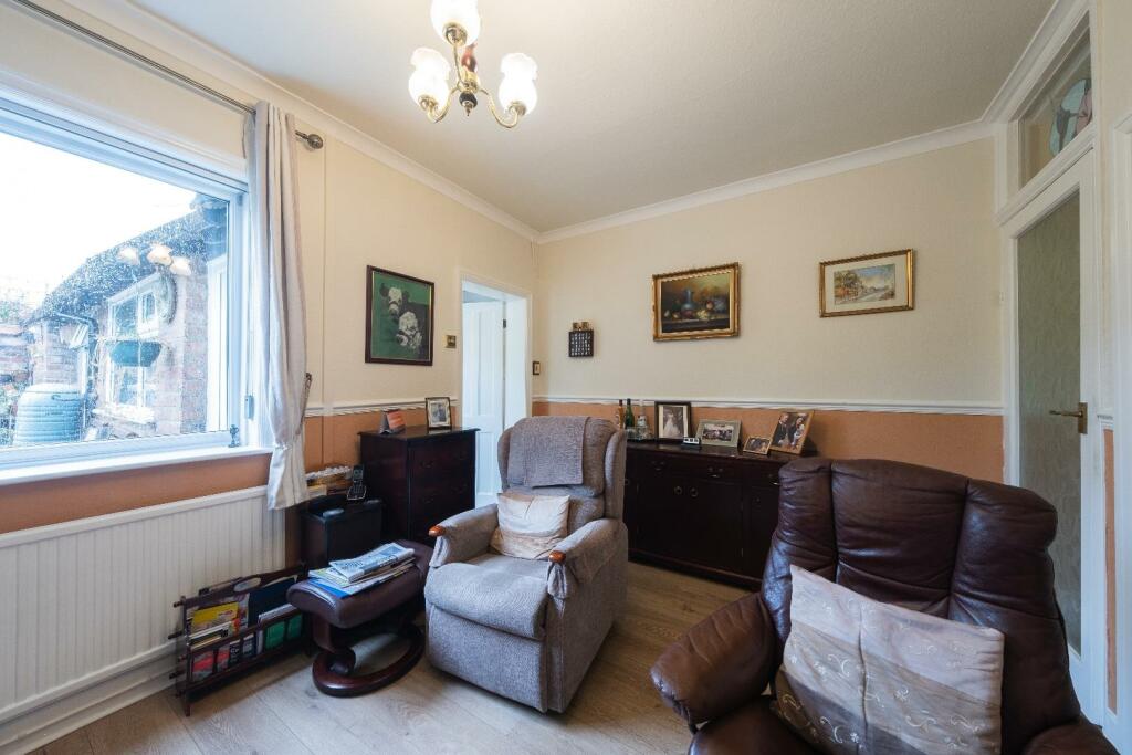 126 Vicars Cross Road-008.jpg