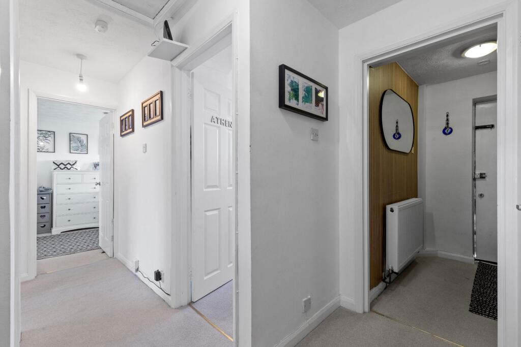 Lobby &amp; Hallway