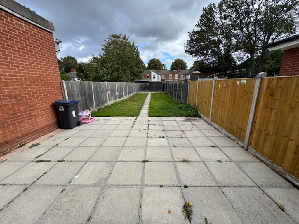 21 Moathouse Road Rear Garden