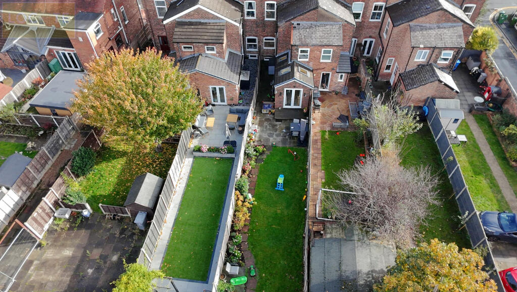 dji_fly_20251024_113050_0093_1761313699351_photo