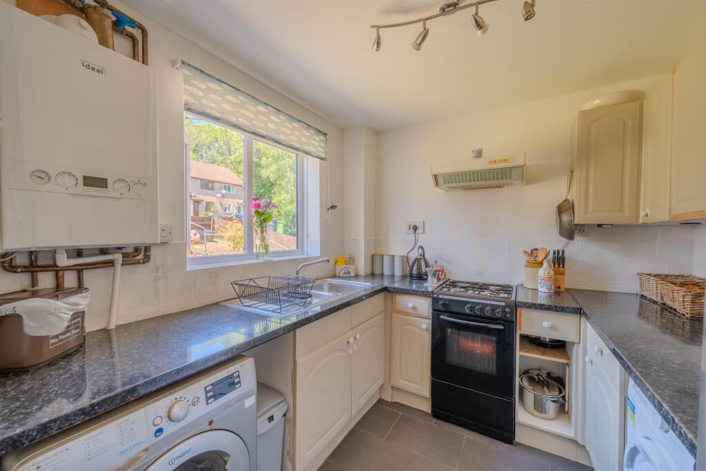 61 Spring Grove-7.jpg