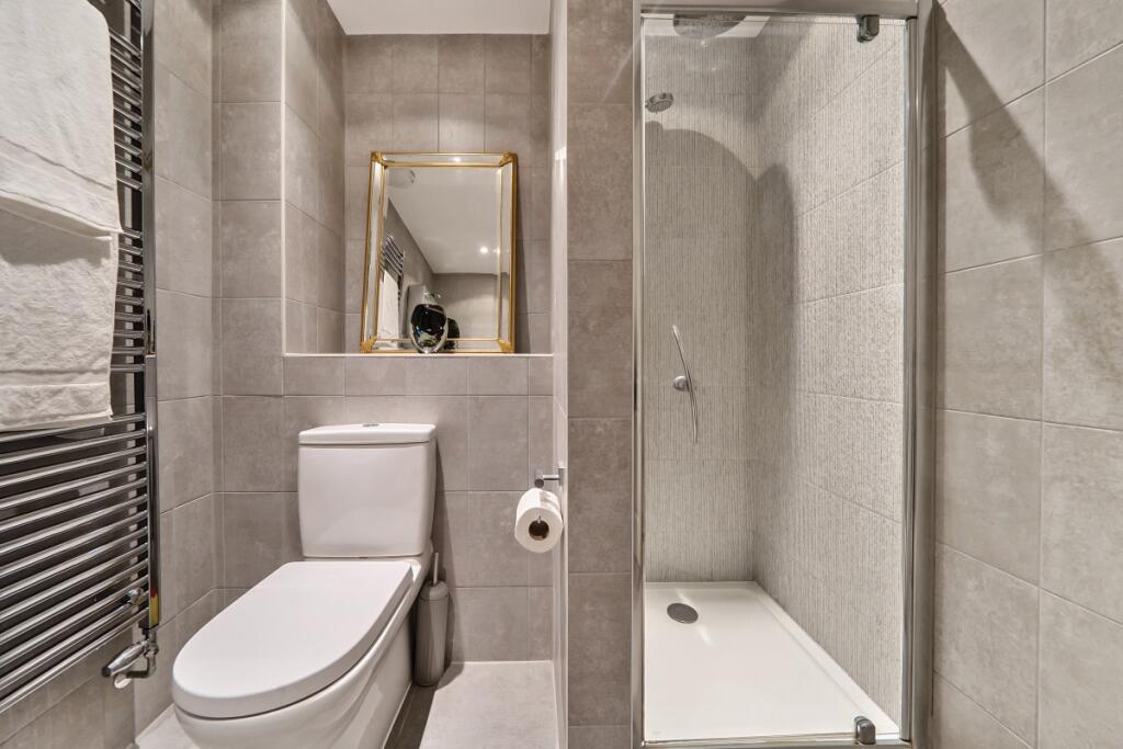 1298197-11-682e05...