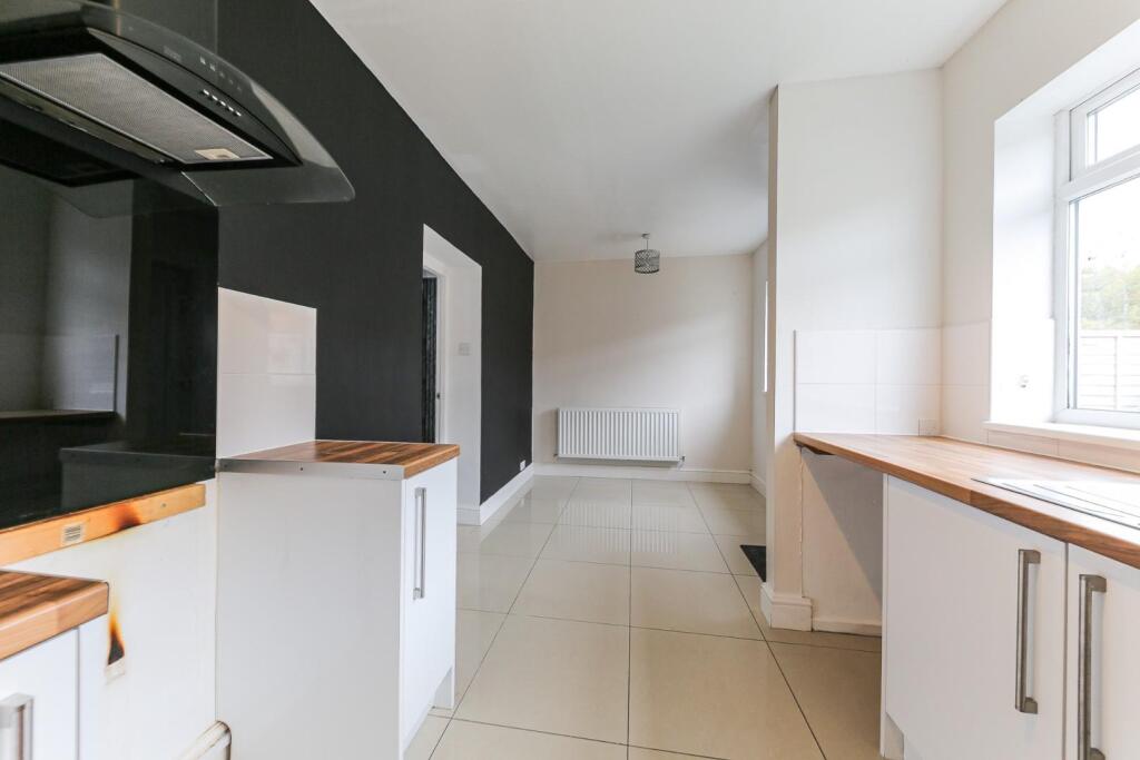 kitchen dining room.jpg