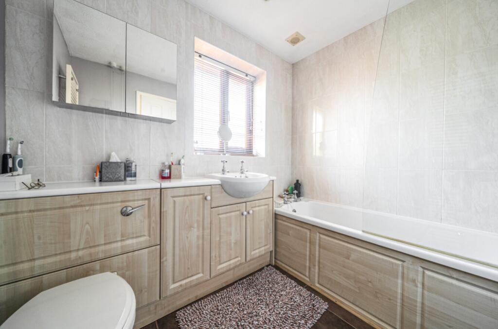 1-1300094-22-6838c7c127932-ARWc (19)