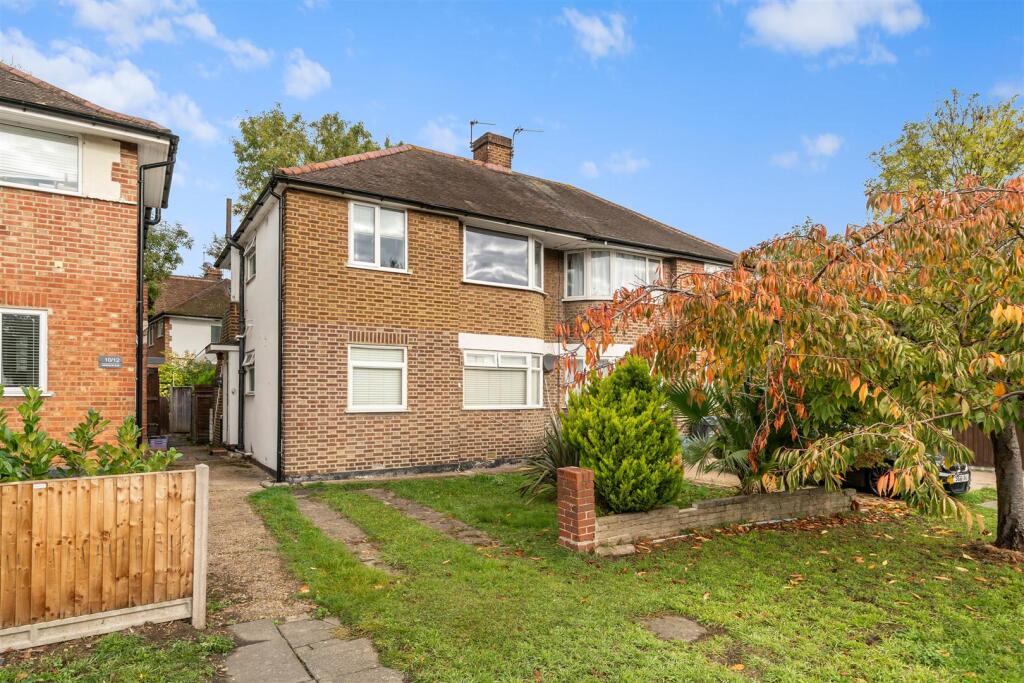 Windsor Avenue, Colliers Wood