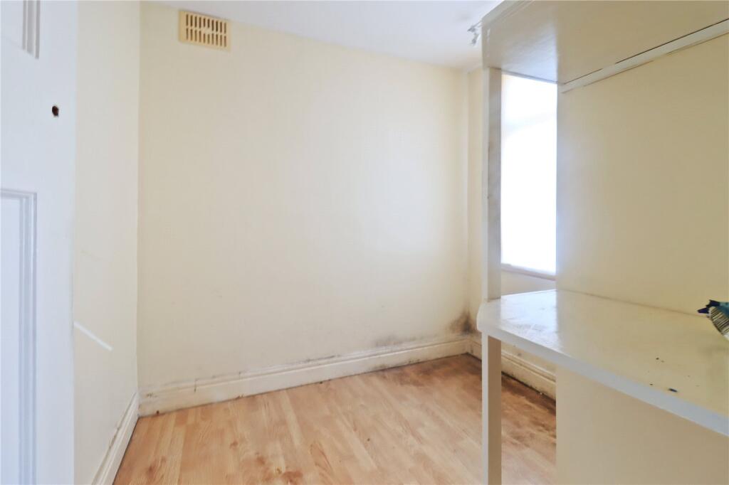 Bedroom 2 T202512301428.jpg